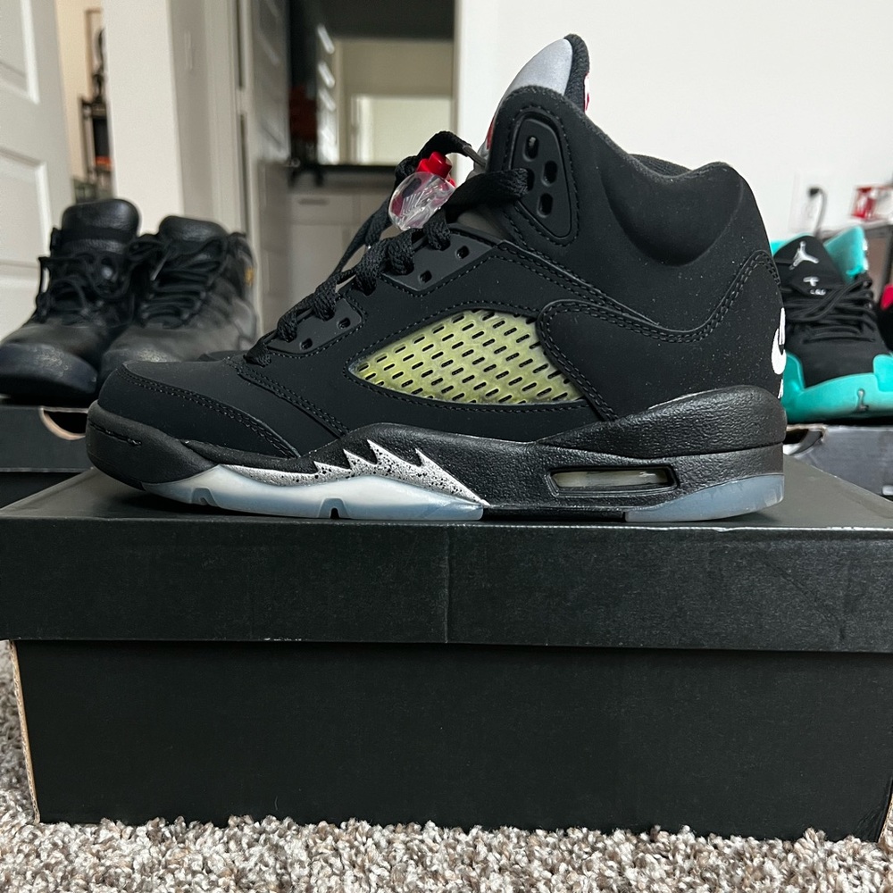 Air Jordan 5 Metallic 2016